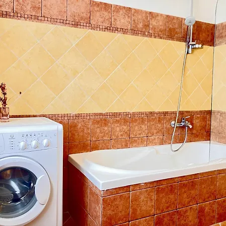 Apartment Grande Con Terrazza Panoramica A 500mt Dal Mare