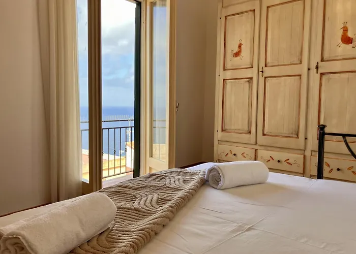 Grande Con Terrazza Panoramica A 500mt Dal Mare * 卡斯特尔萨多